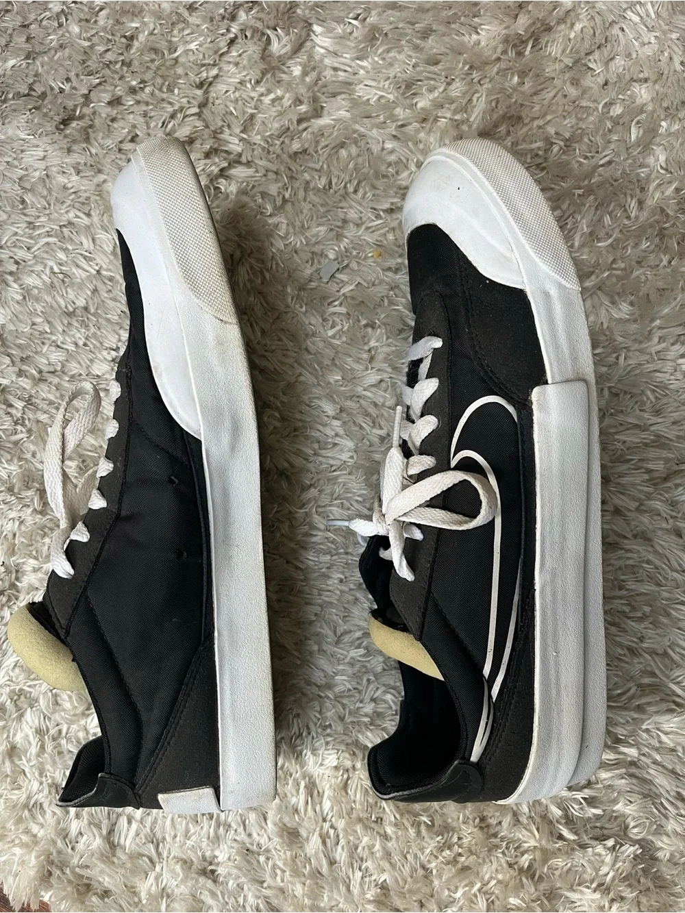 Nike Black and White Low-Top Sneakers with Swoosh
